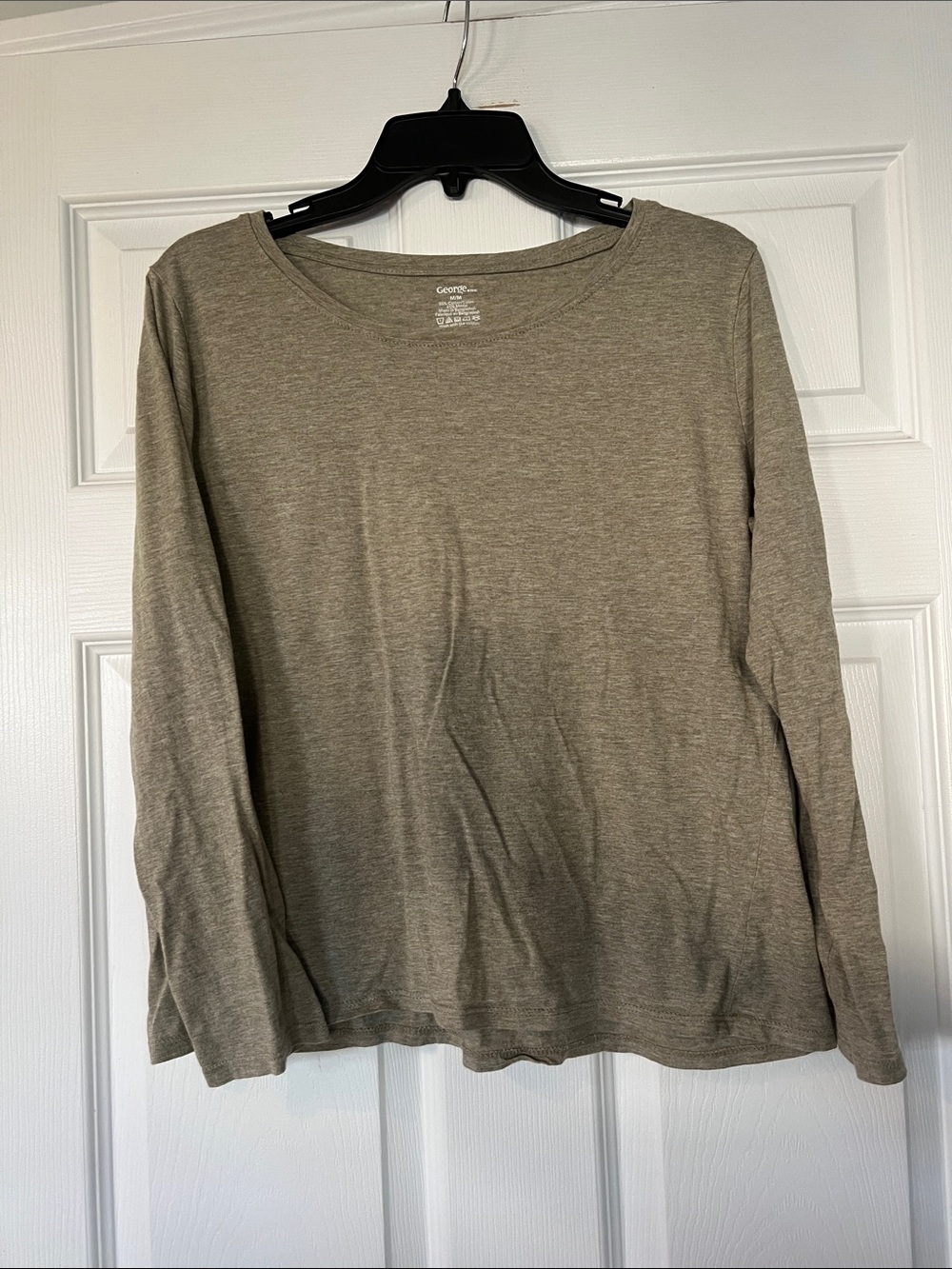 🌷6/$20🌷George Olive Green Long Sleeve Scoop Neck Top